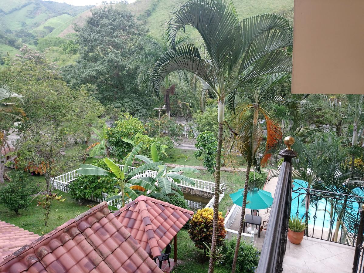Hotel Campestre La Gaitana Tobia Exterior photo
